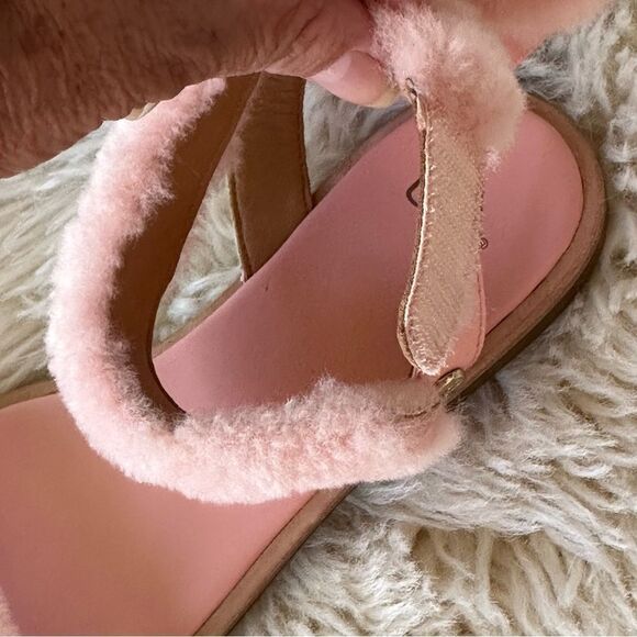 UGG Pink Fluffy Women's Sandals NWOT - Picture 5 of 11